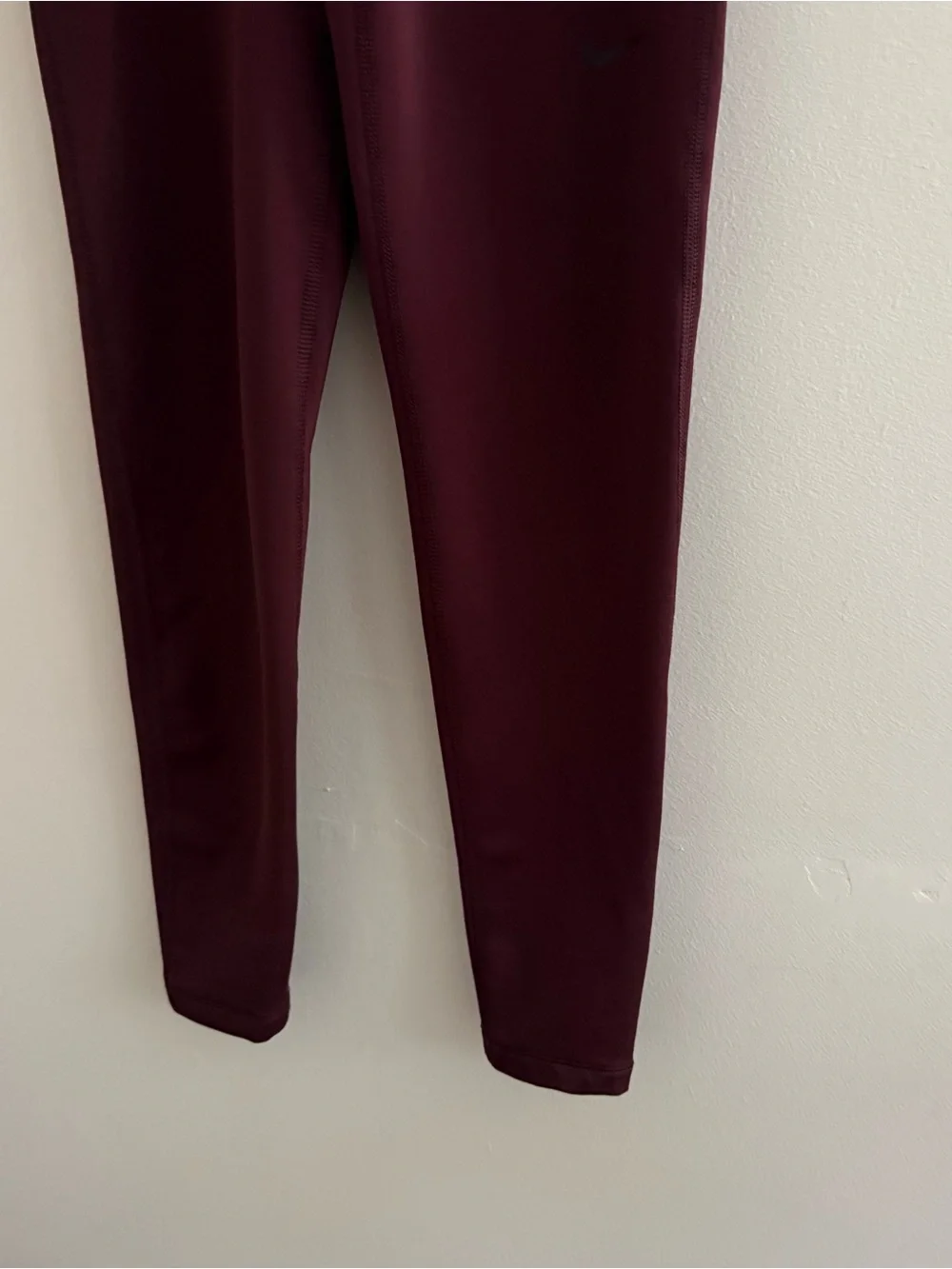 Nike burgundy leggings